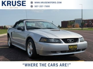 Used 2001 Ford Mustang Convertible image 1