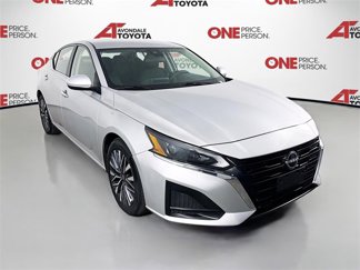 Used 2023 Nissan Altima 2.5 SV image 1