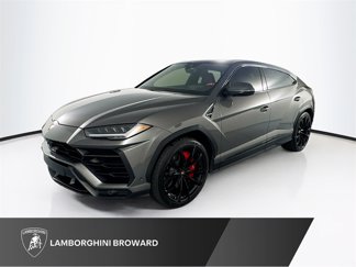 Used 2022 Lamborghini Urus image 1