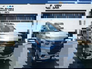 Used 2019 Chevrolet Traverse LT image 1