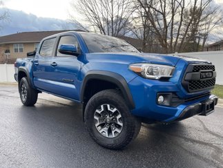 Used 2017 Toyota Tacoma TRD Off-Road image 1