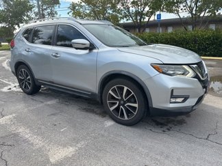 Used 2017 Nissan Rogue SL w/ SL Premium Package image 1