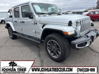 Used 2023 Jeep Gladiator Overland image 1