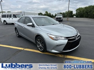 Used 2015 Toyota Camry image 1