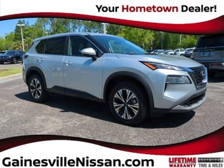 Used 2022 Nissan Rogue SV image 1