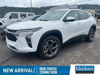 Used 2024 Chevrolet Trax LT image 1