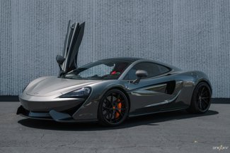 Used 2018 McLaren 570S image 1