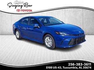 Used 2025 Toyota Camry LE image 1