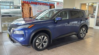 Used 2023 Nissan Rogue SV image 1