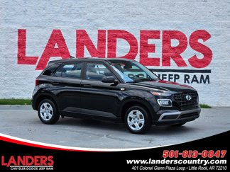Used 2020 Hyundai Venue SE image 1
