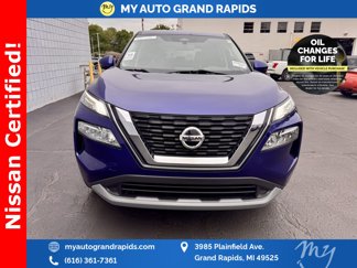Used 2021 Nissan Rogue SV image 1