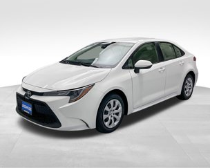 Used 2022 Toyota Corolla LE image 1