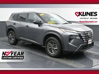 Used 2024 Nissan Rogue S image 1