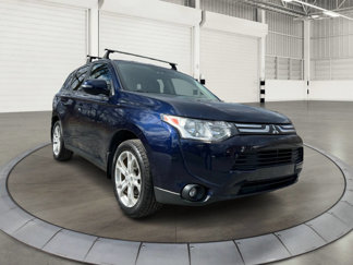 Used 2014 Mitsubishi Outlander SE image 1