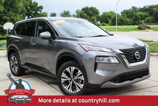 Used 2021 Nissan Rogue SV image 1