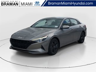 Used 2022 Hyundai Elantra SEL video 1