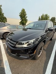 Used 2017 Volkswagen Tiguan S image 1