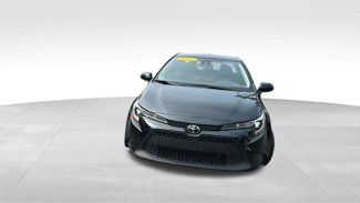 Used 2021 Toyota Corolla LE video 2