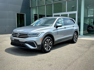 Used 2024 Volkswagen Tiguan S image 1