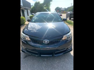 Used 2014 Toyota Camry SE image 1