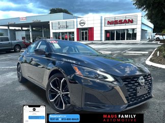 Used 2024 Nissan Altima 2.5 SR image 1