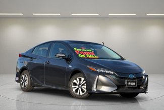 Used 2018 Toyota Prius Prime Premium image 1