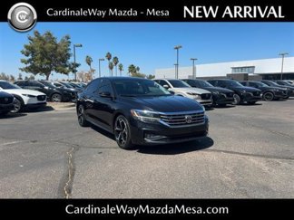 Used 2020 Volkswagen Passat 2.0T R-Line image 1