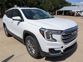 Used 2024 GMC Terrain SLT image 1