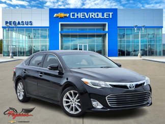 Used 2015 Toyota Avalon Limited image 1