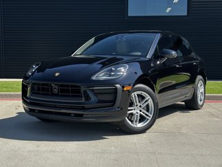 Certified 2024 Porsche Macan image 1