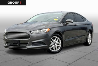 Used 2016 Ford Fusion SE image 1