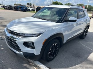 Used 2022 Chevrolet TrailBlazer LT w/ Convenience Package image 1
