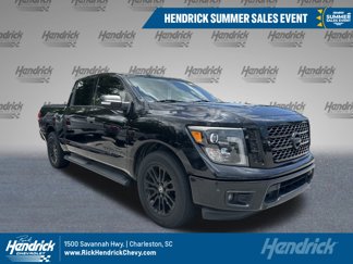 Used 2018 Nissan Titan SV w/ SV Convenience Package image 1