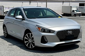 Used 2018 Hyundai Elantra GT image 1