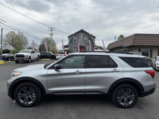 Used 2023 Ford Explorer XLT w/ Equipment Group 202A image 1