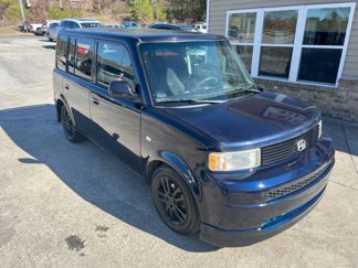 Used 2005 Scion xB image 1