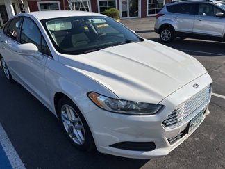 Used 2013 Ford Fusion SE image 1