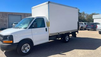 Used 2016 Chevrolet Express 3500 image 1