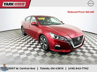 Certified 2022 Nissan Altima 2.5 SV image 1