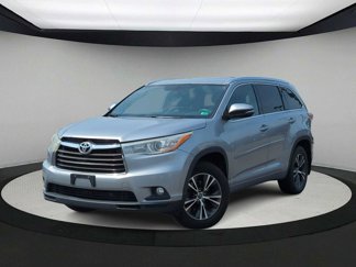 Used 2016 Toyota Highlander XLE image 1