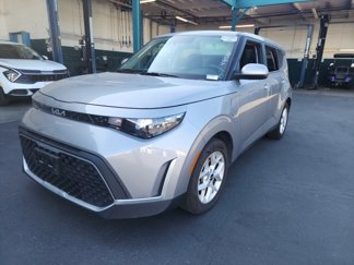 Used 2023 Kia Soul LX w/ Option Group 015 image 1