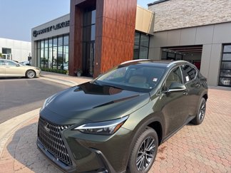 New 2025 Lexus NX 250 FWD w/ Accessory Package (2T) image 1