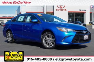 Used 2017 Toyota Camry SE image 1