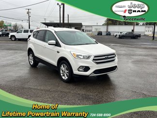 Used 2017 Ford Escape SE image 1