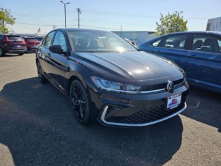 New 2025 Volkswagen Jetta SE image 1