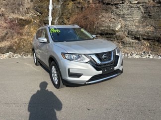 Used 2019 Nissan Rogue SV image 1