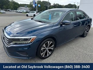 Certified 2022 Volkswagen Passat 2.0T SE image 1