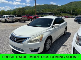 Used 2015 Nissan Altima 2.5 image 1