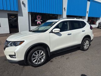 Used 2020 Nissan Rogue SV image 1