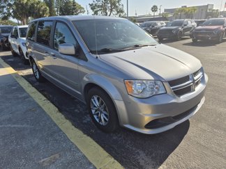 Used 2015 Dodge Grand Caravan SE image 1
